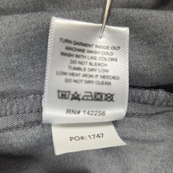 Figs Scrub Top Womens Medium Technical Collection Gray One Pocket Pink Ribbon - Picture 10 of 13